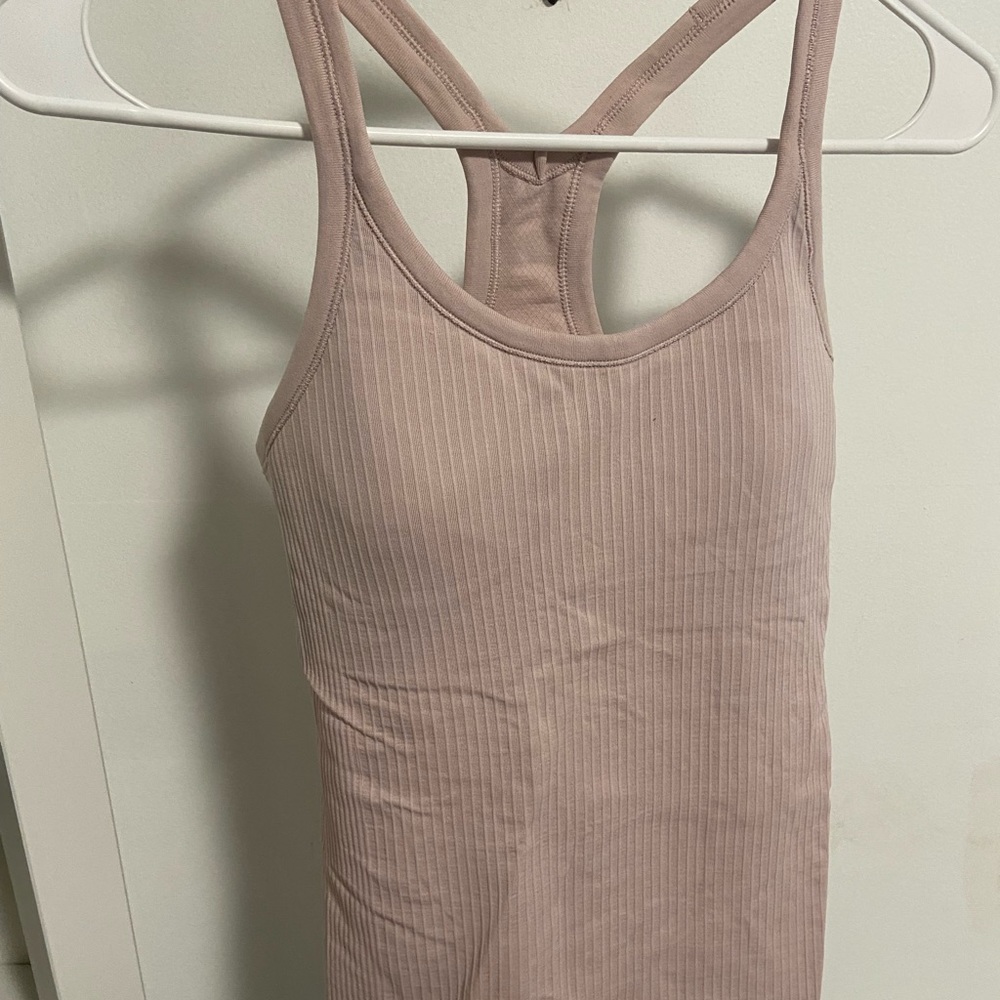 Lululemon ebb to street tank. Size 4 light pink